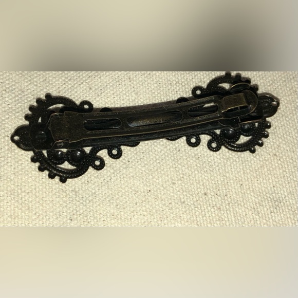 Two Ornate Burnished Brass Tone Metal Barrettes - Picture 5 of 9